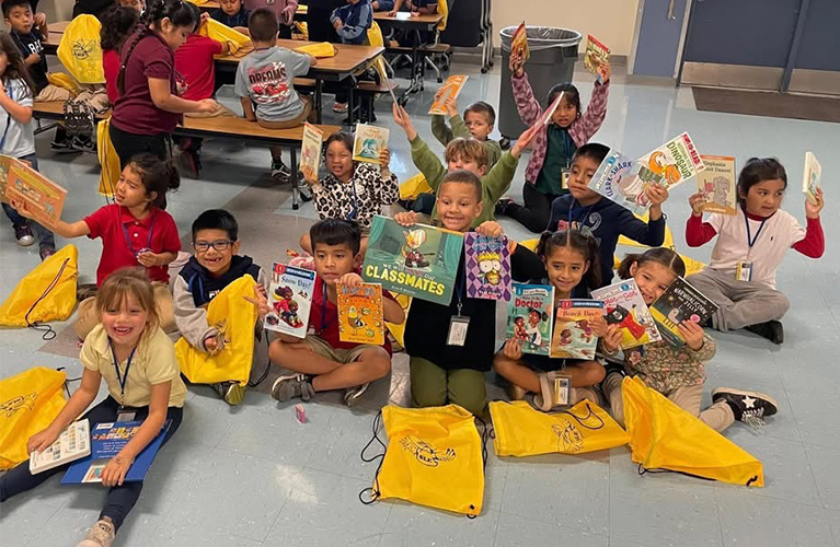 The Naples Pi Beta Phi's 2025 Champions are Readers® event